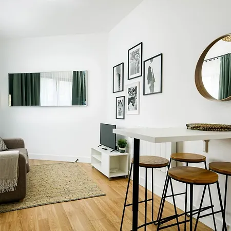 Charming 1 Bedroom Бристоль